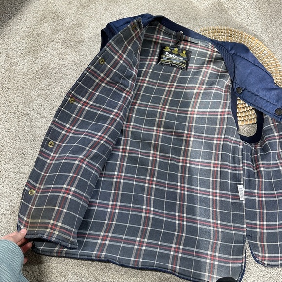 Barbour Men’s Quilted Vest Trekker Waistcoat Padded Country Gilet Navy Size S - Picture 5 of 16